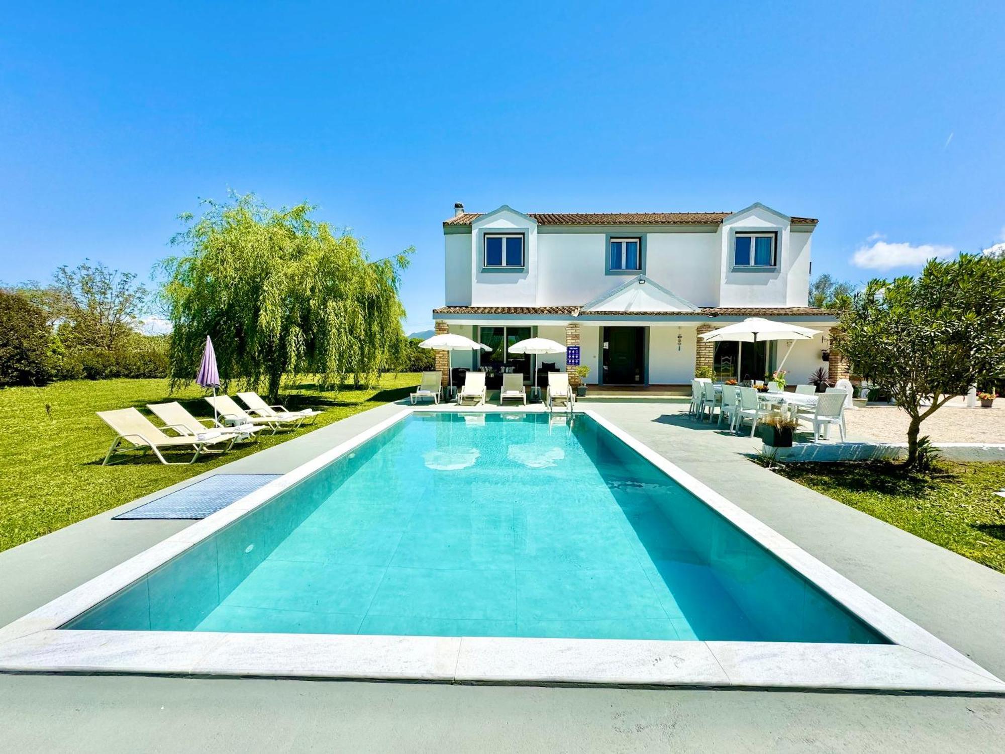 Villa Rubina Sidari With Private Pool By Dadovillas Velonades  Exterior photo