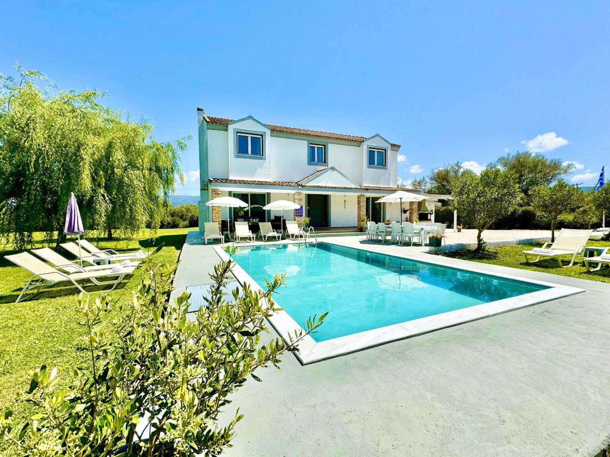 Villa Rubina Sidari With Private Pool By Dadovillas Velonades  Exterior photo
